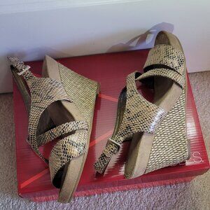 Aerosoles Wedge Summer Sandals - Size 6 - Women's